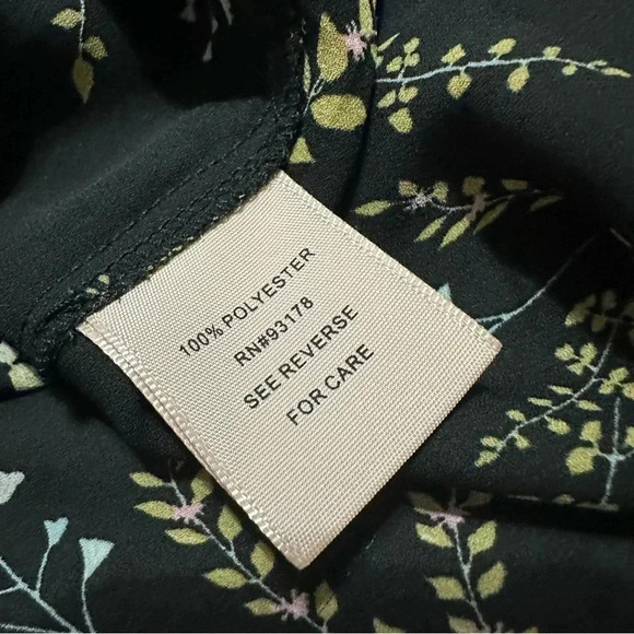 Philosophy Floral Black Top Size XL - Picture 7 of 10